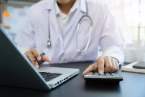 Regime Tributário Para Médicos. Como Escolher O Melhor Para Sua Clínica - ContReal